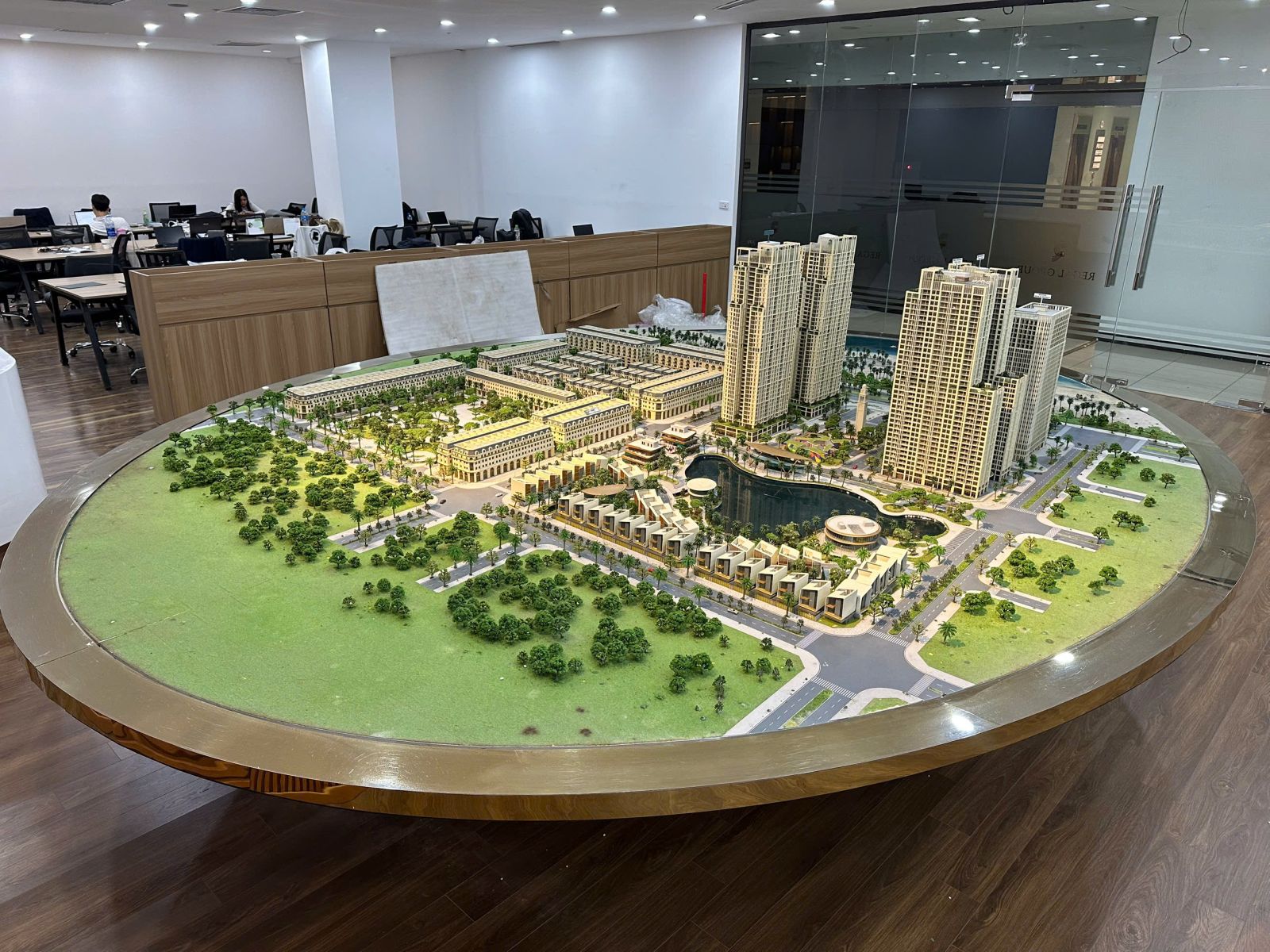 Lắp đặt mô hình kiến trúc