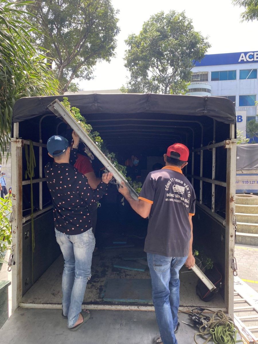 Vận chuyển đông tây nam bắc