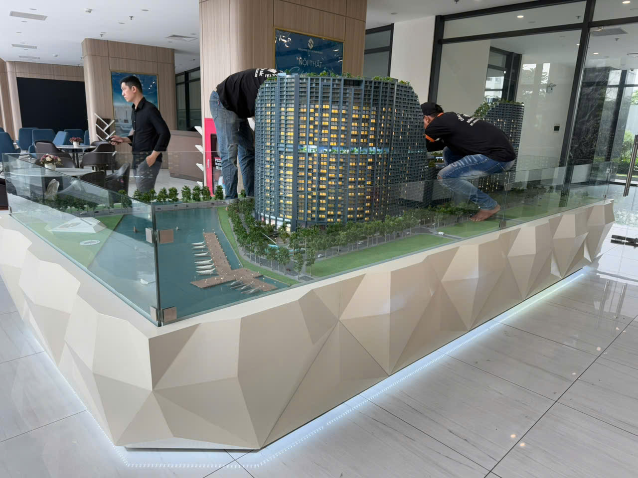 Dịch Vụ Sửa Chữa Mô Hình Sa Bàn